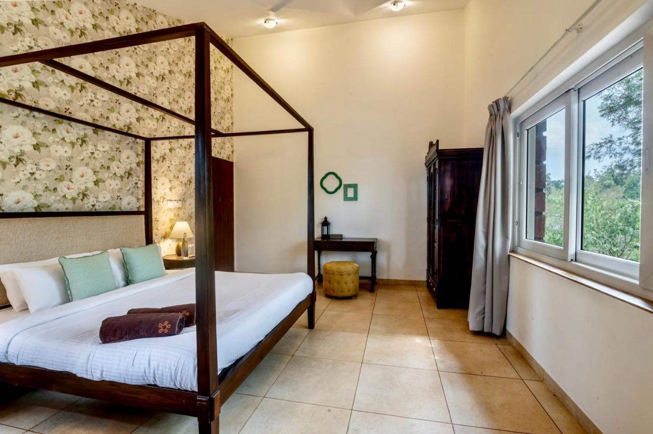 לונבלה Saffronstays Boulevard Rockhouse - Pool Villa With Amazing Nature Views מראה חיצוני תמונה